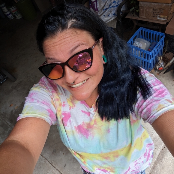 Meet your Posher, Nan - Picture 3 of 4